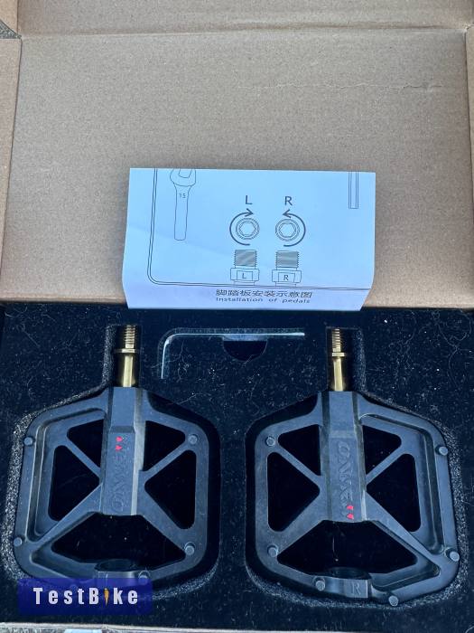 Új Onirii molded carbon pedál titántengellyel mindössze142g!