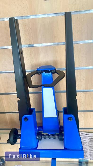 Új Park Tool TS-2.3 a l professzionális centrírozó állvány 