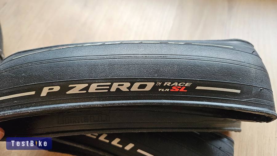 ÚJ Pirelli P Zero Race TLR SL 700x28 tubeless külső 28-622