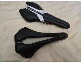 Új Pro Falcon Titanium és Selle Italia X-LR Superflow