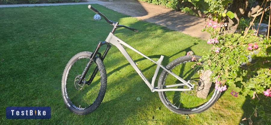 Új Qark Rage 29 hardcore enduro Rolling classis 160mm villa