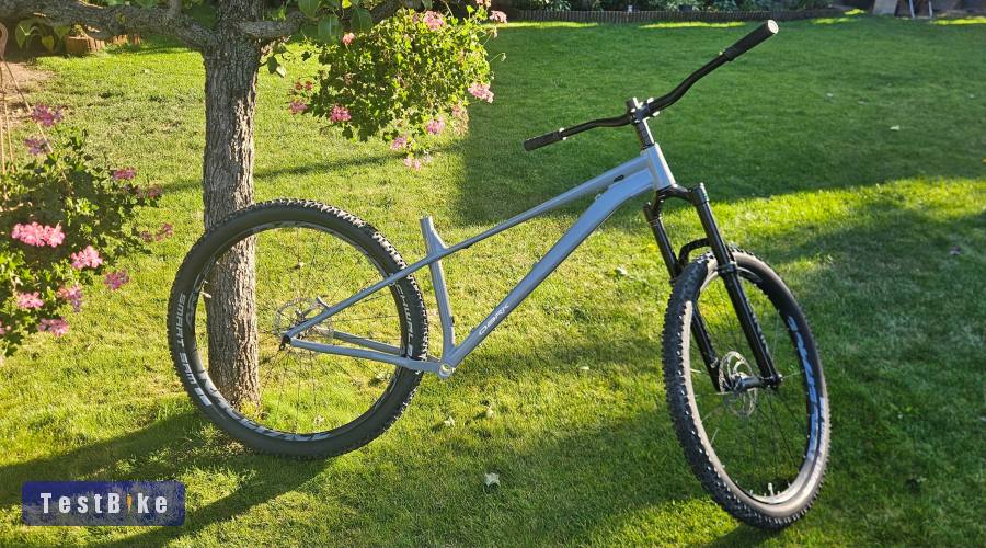 Új Qark Rage 29 hardcore enduro Rolling classis 160mm villa