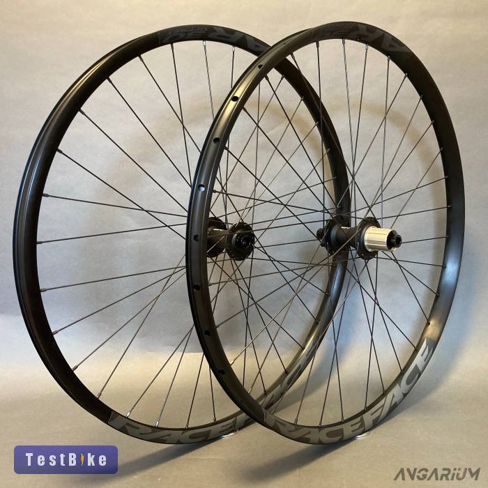 Új RaceFace AR30 + NS Bikes Rotary 29" boost kerékszett