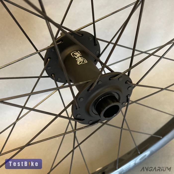 Új RaceFace AR30 + NS Bikes Rotary 29" boost kerékszett