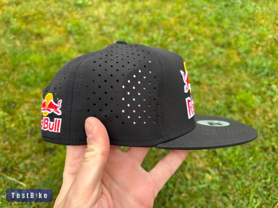 Új Red Bull fekete hálós sapka, snapback, cap