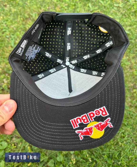 Új Red Bull fekete hálós sapka, snapback, cap