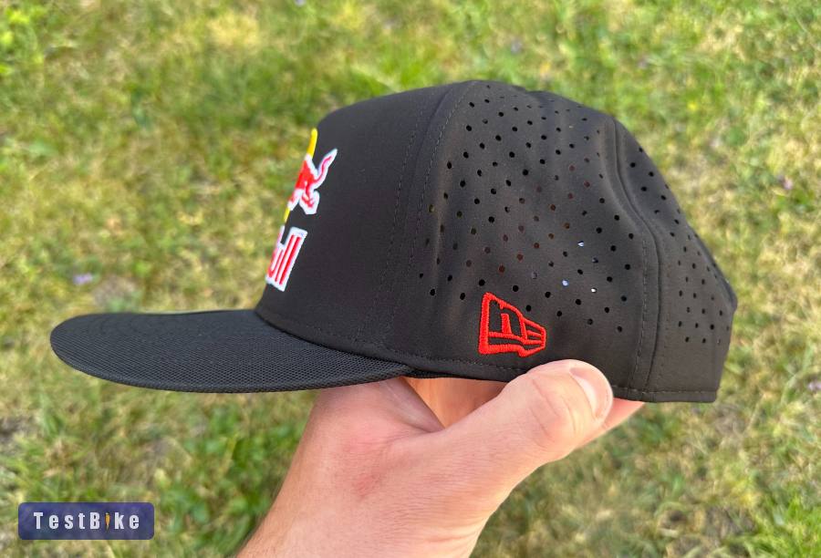 Új Red Bull fekete mesh, hálós baseball sapka