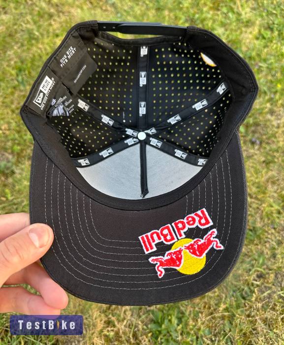 Új Red Bull fekete mesh, hálós baseball sapka