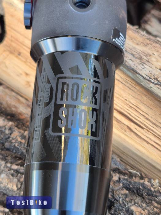 Új rock shox
