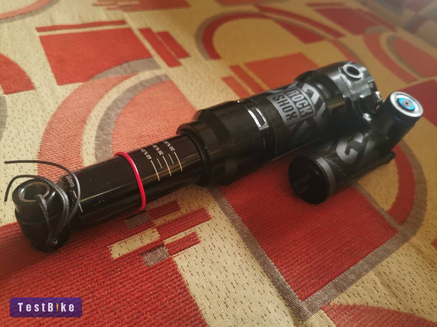 Új Rock Shox Deluxe Select+ 205x65 eladó
