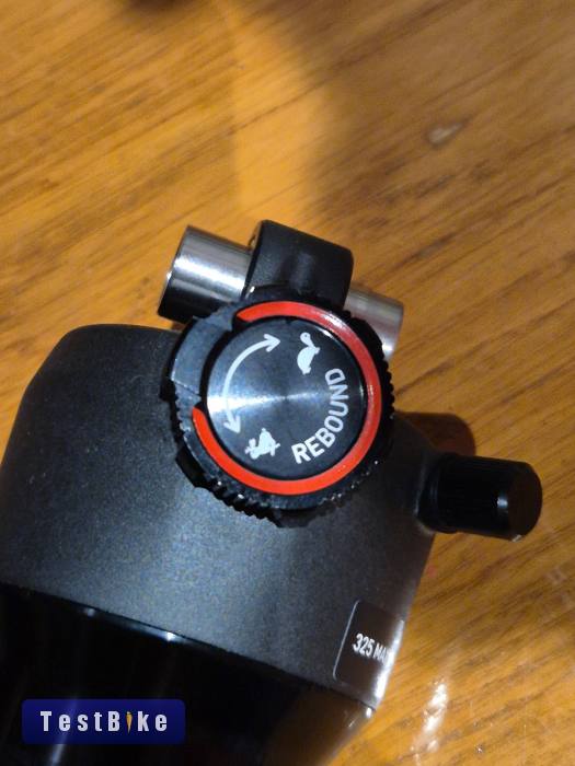 Új Rock Shox középtag 205/55