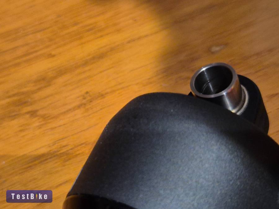 Új Rock Shox középtag 205/55