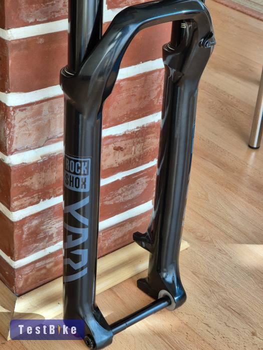 Új Rock Shox Yari 29 
