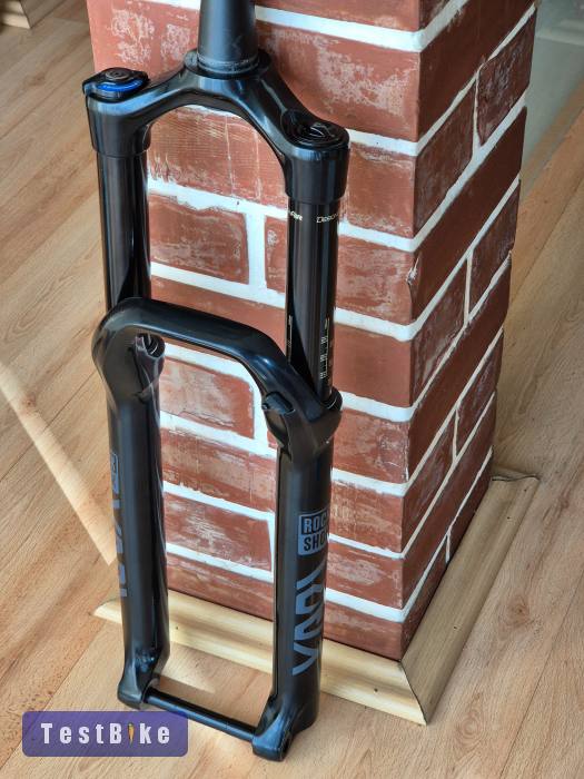 Új Rock Shox Yari 29 