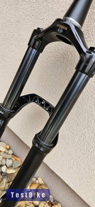 Új Rockshox 35