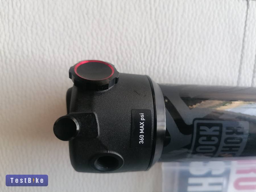 Új rockshox delux select tag 205x60