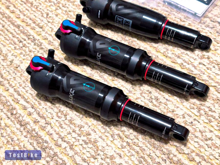 Új Rockshox hátsó levegős rugóstag - 230*65mm, 210*55mm