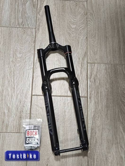 Új RockShox Lyrik 160mm, boost, vágatlan nyakkal eladó