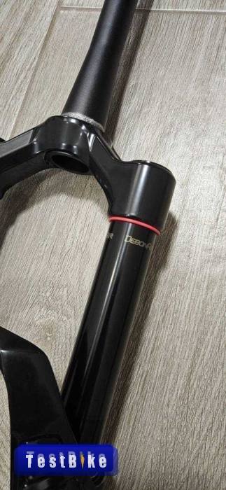 Új RockShox Lyrik 160mm, boost, vágatlan nyakkal eladó