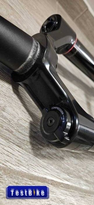 Új RockShox Lyrik 160mm, boost, vágatlan nyakkal eladó