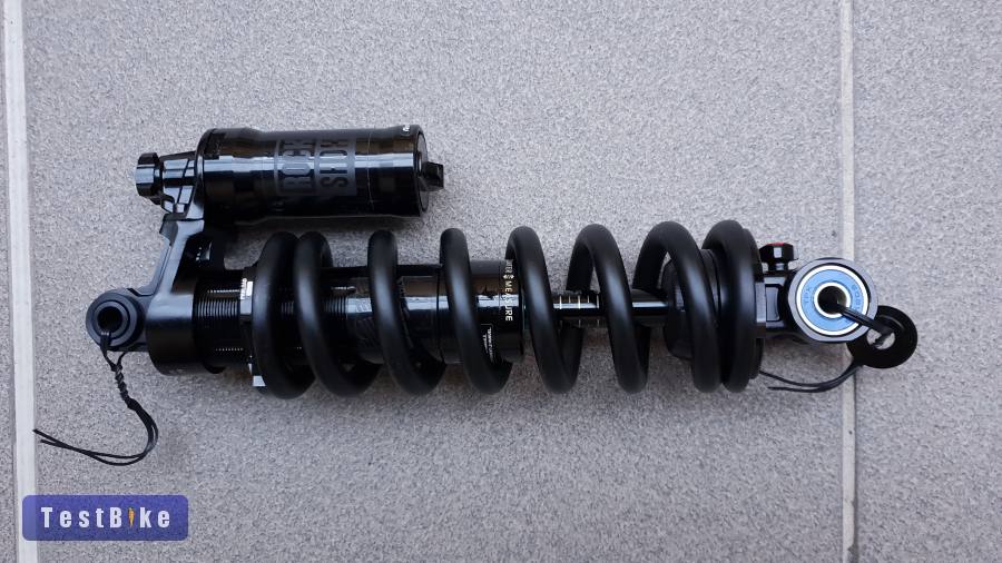 Új RockShox Super Deluxe Ultimate 230x60/65 mm