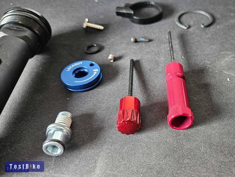 új Rockshox Turnkey csillapítás 11.4018.009.049.