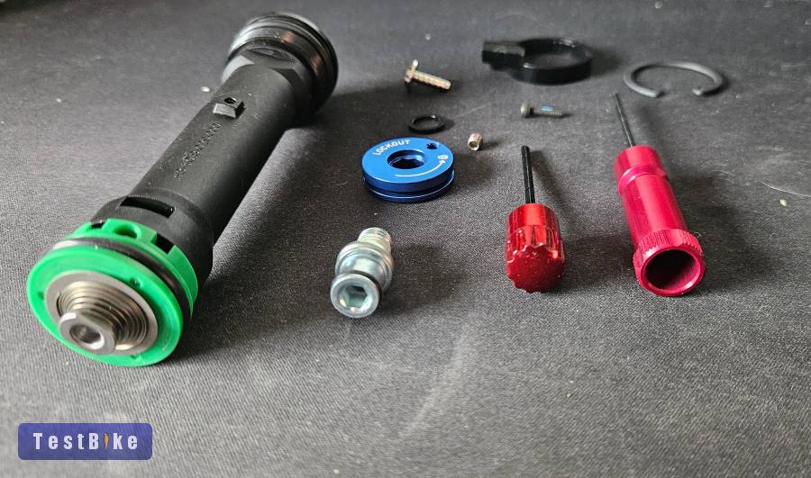 új Rockshox Turnkey csillapítás Sektor Gold/Recon Gold