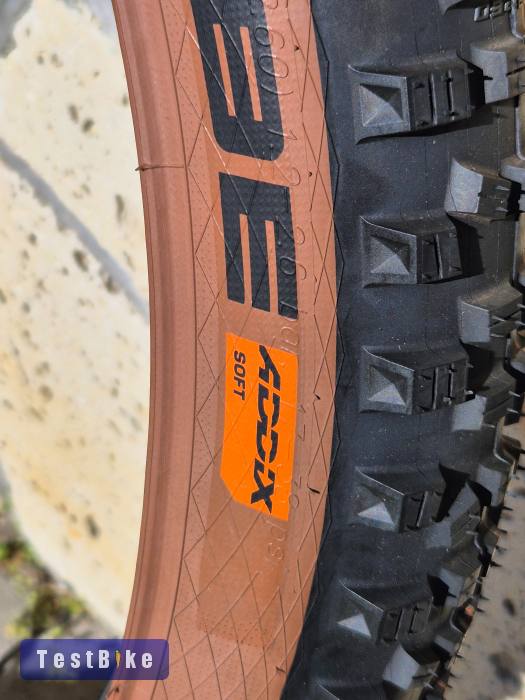 Új schwalbe hans dampf evo 29x2,6