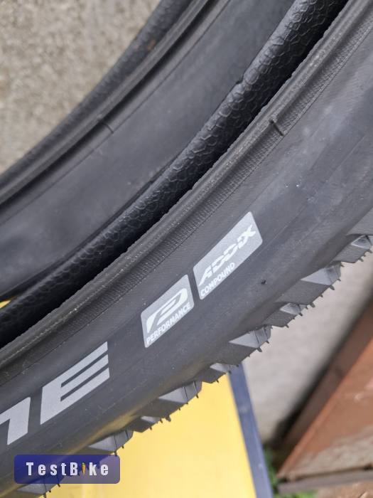 Új Schwalbe Hurricane 29x2.25