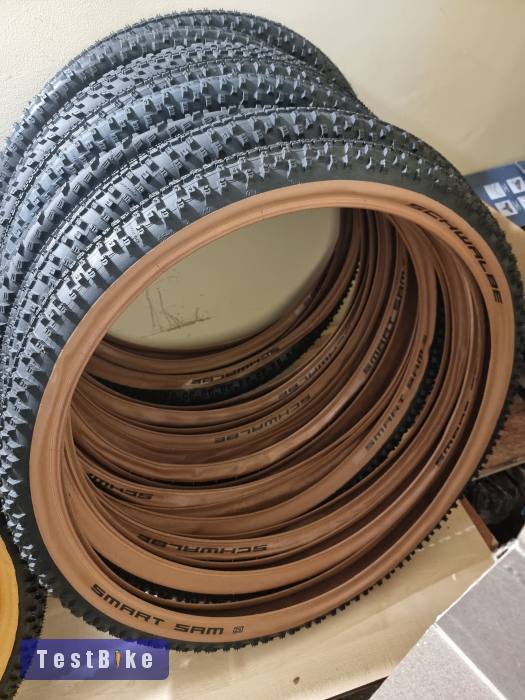 Új Schwalbe Smart Sam Barna oldal Nobby Nic fekete 29 x 2.6