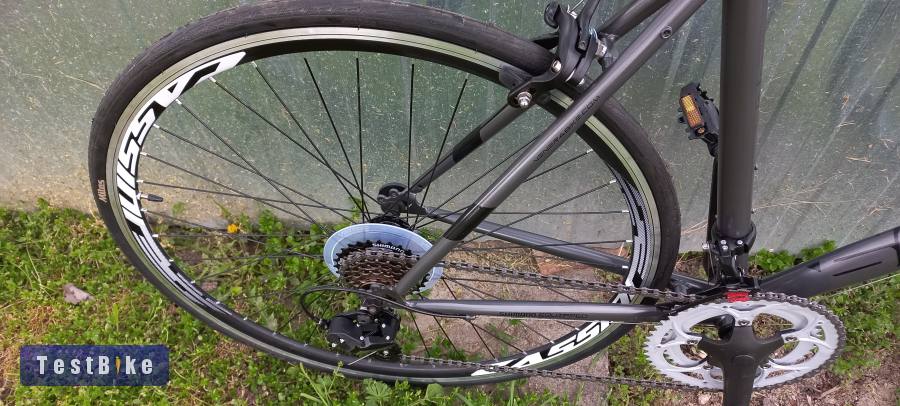 Új Scout országúti kerékpár