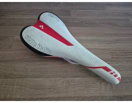 Új Selle Italia X1 Cube Edition Nyereg.  