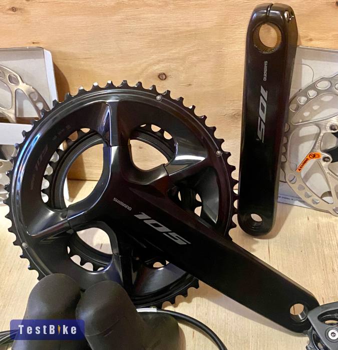 Új Shimano 105 ös 12s Di2 szett eladó sorban. 