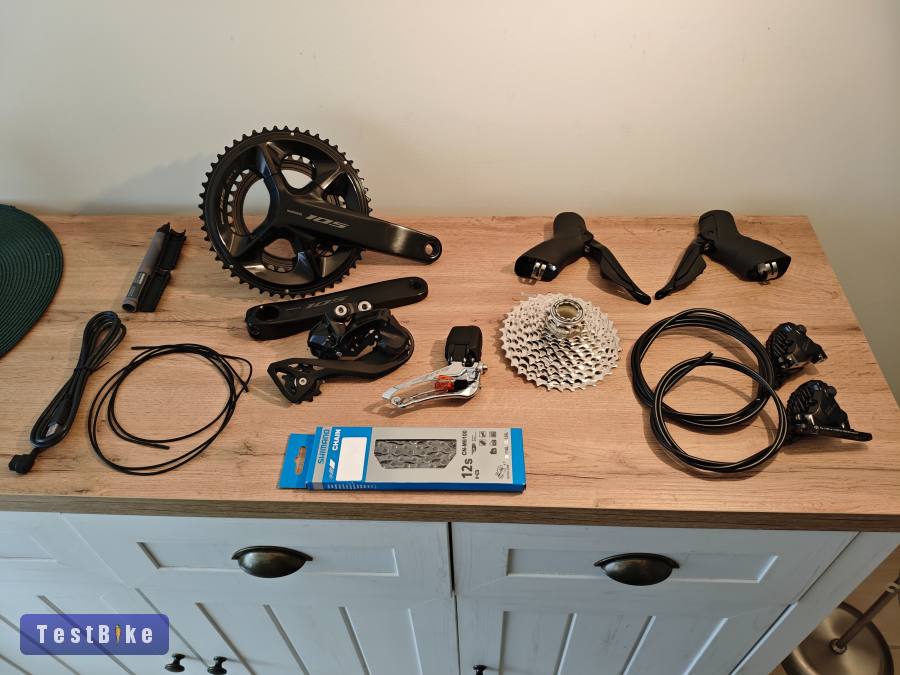 Új Shimano 105 R7170 Di2 szett 2×12