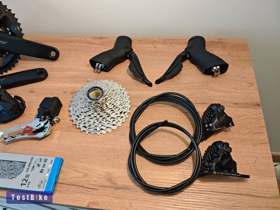 Új Shimano 105 R7170 Di2 szett 2×12