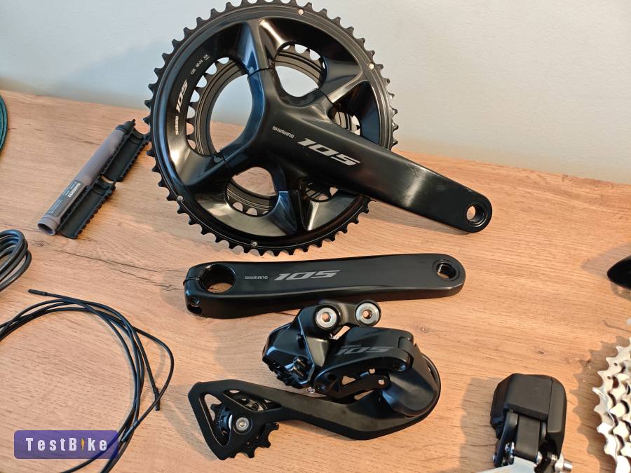 Új Shimano 105 R7170 Di2 szett 2×12