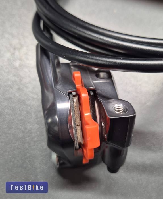 Új Shimano BR-M8110 féktest + fékkábel