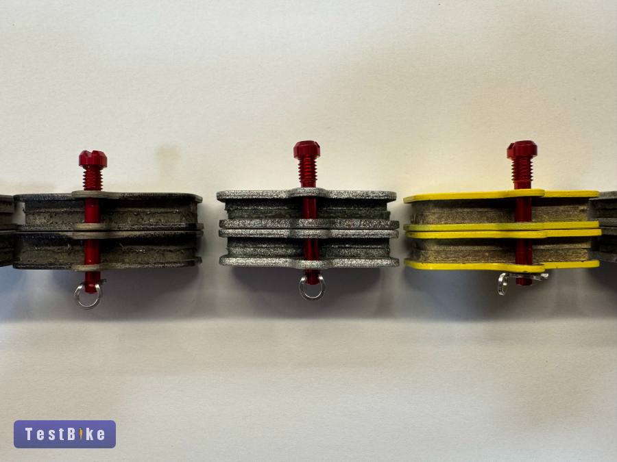 ÚJ Shimano D03S SwissStop fékbetétek 4 dugattyús Shimano-hoz