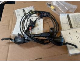 Új Shimano Hone tárcsafék váltókkal 3x9