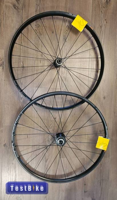 Új Shimano MT620 29" Boostos, Tubeless ready, MicroSpline el