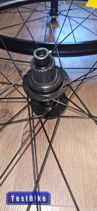 Új Shimano MT620 29" Boostos, Tubeless ready, MicroSpline el
