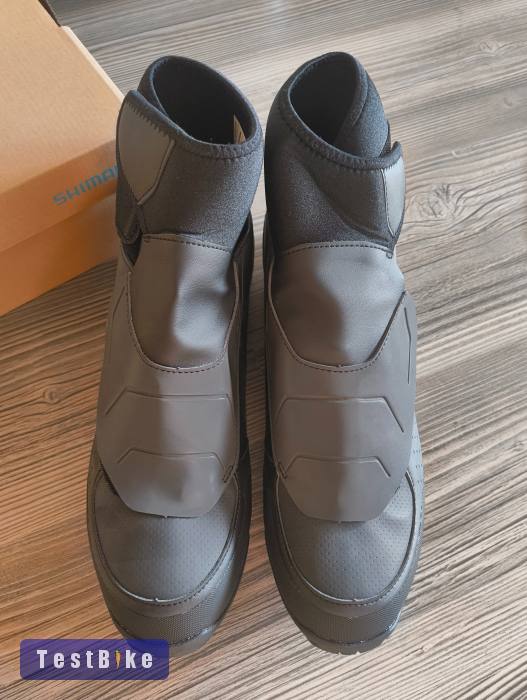 Új Shimano SH-MW501 47.