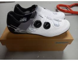 Új Shimano SH-RC702 karbon országúti cipő