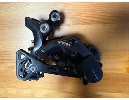 Új Shimano XT RD-M8000 hátsó váltó eladó.