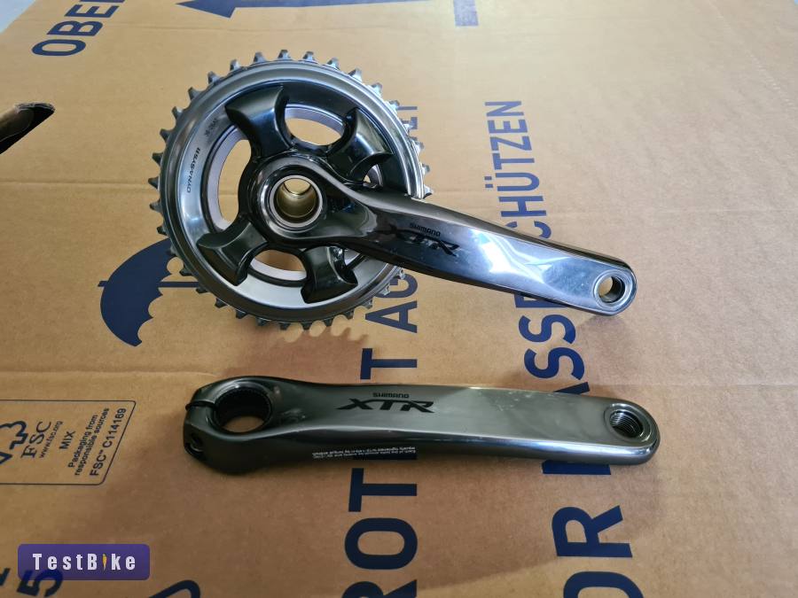 Új Shimano xtr 2x11 hajtómű és új xtr első váltó