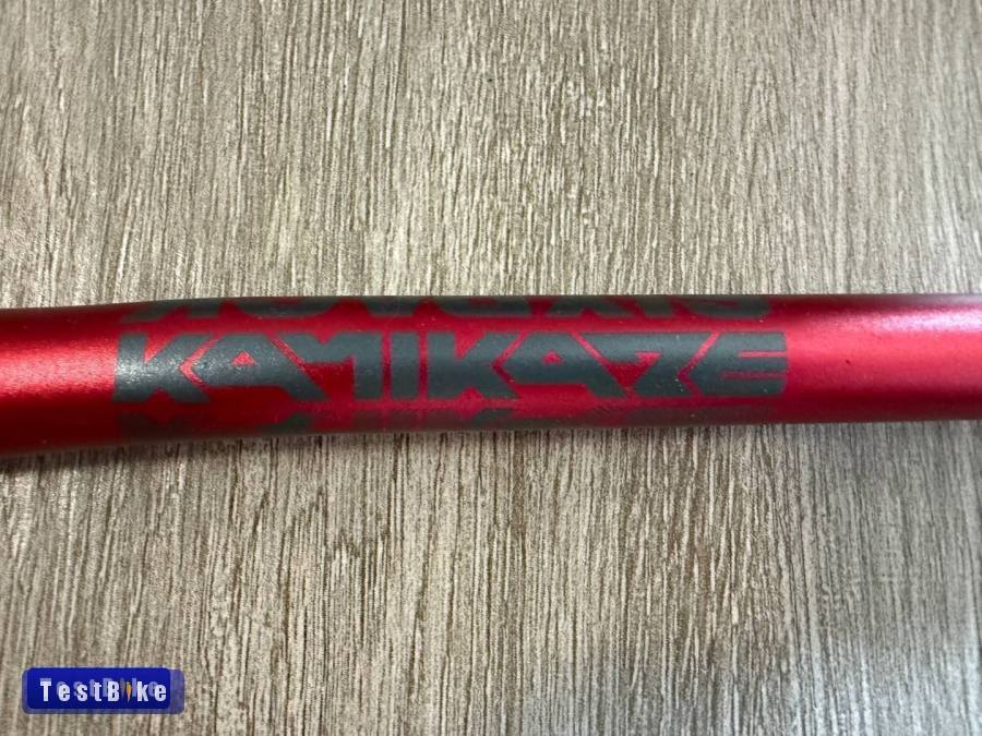 Új Sixpack Kamikaze piros kormány eladó 31,8 / 780mm / 18mm