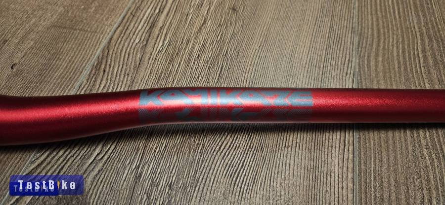 Új Sixpack-Racing Kamikaze kormány és Menace stucni