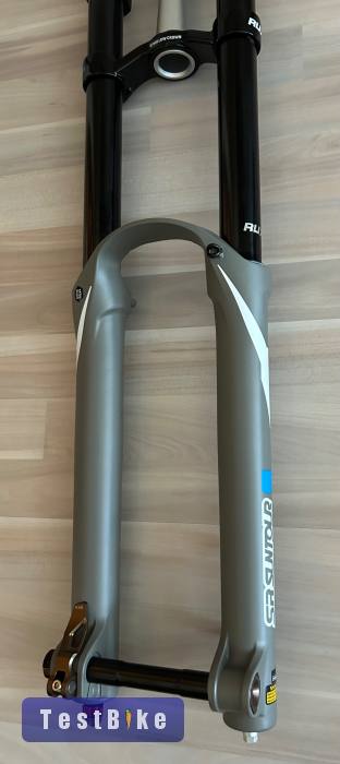 új Sr Suntour Rux Air dh villa