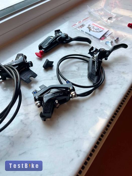 Új Sram Code RSC