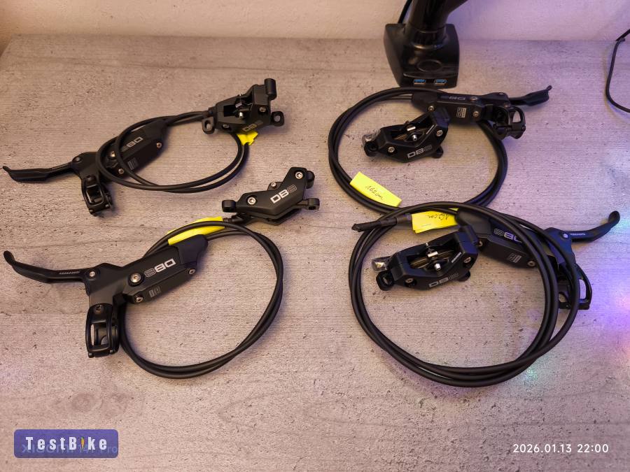 Új Sram DB8 4 dugattyús hidraulikus tárcsafék (első-hátsó)